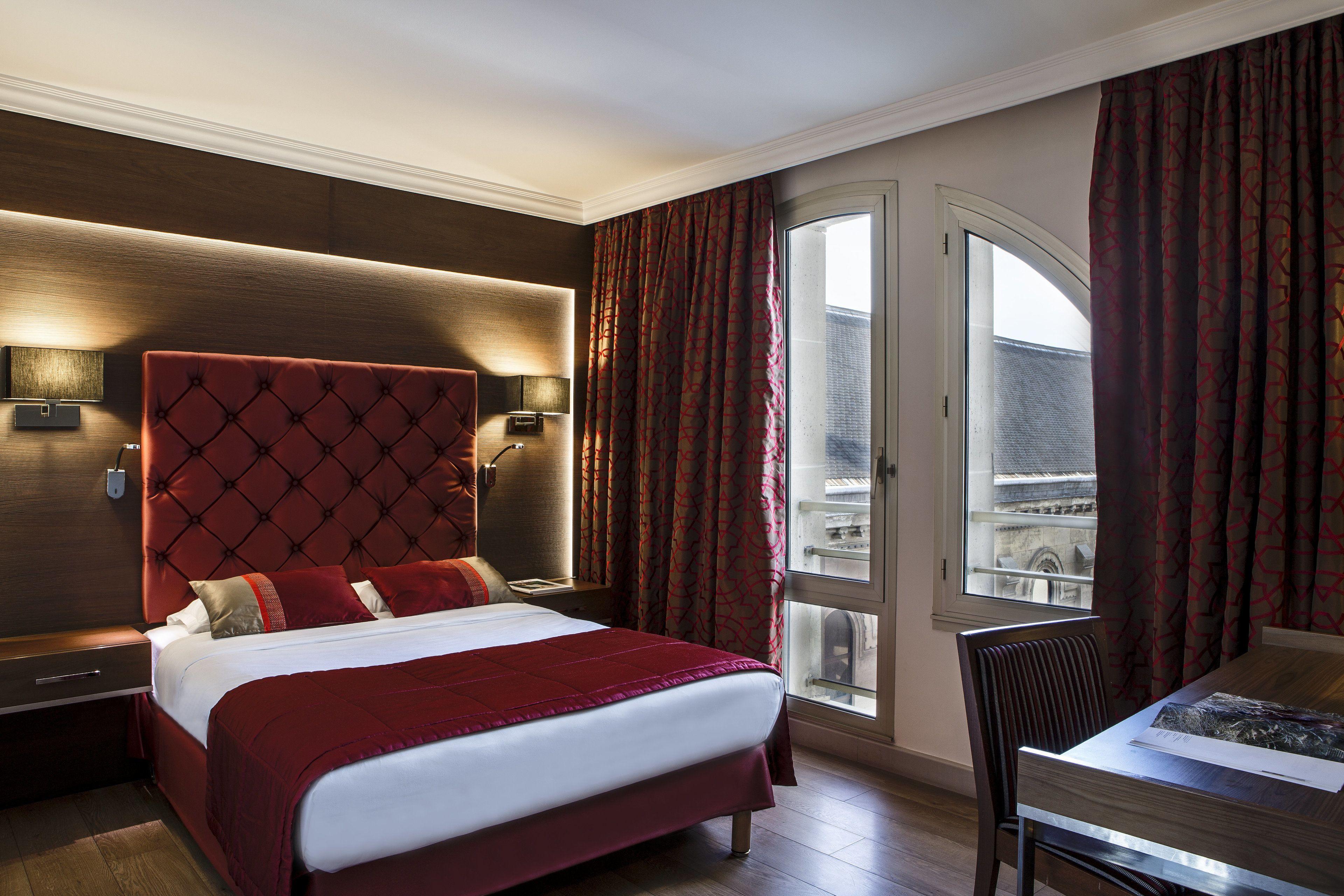 Royal Garden Champs-élysées 4*