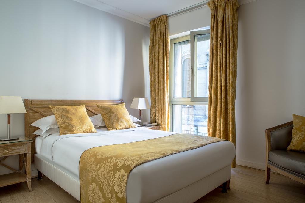 Royal Garden Champs-elysees