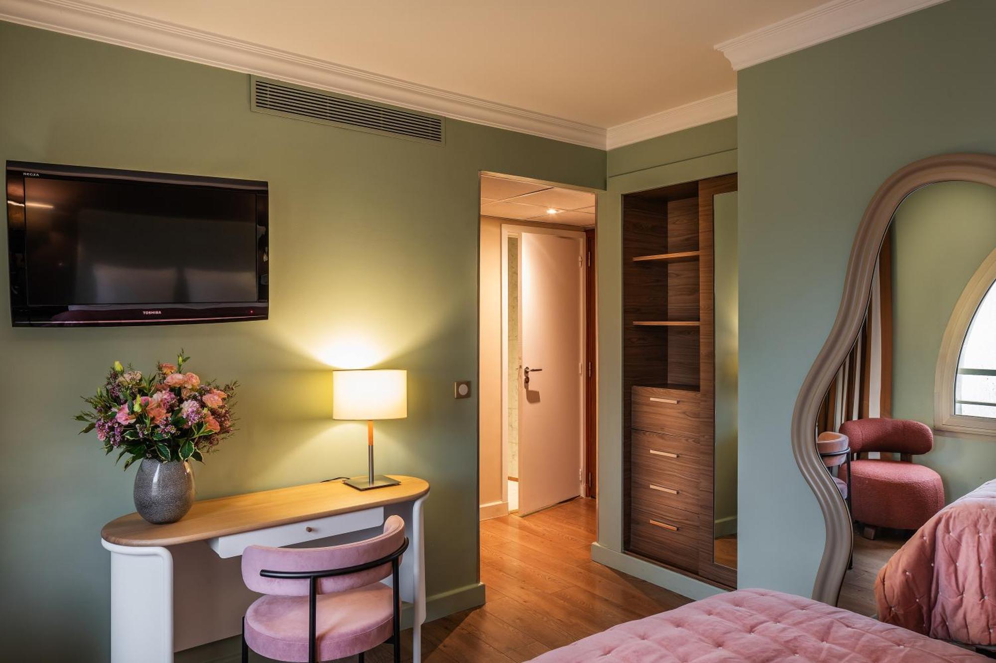 Hotel Royal Garden Champs-elysees Paris