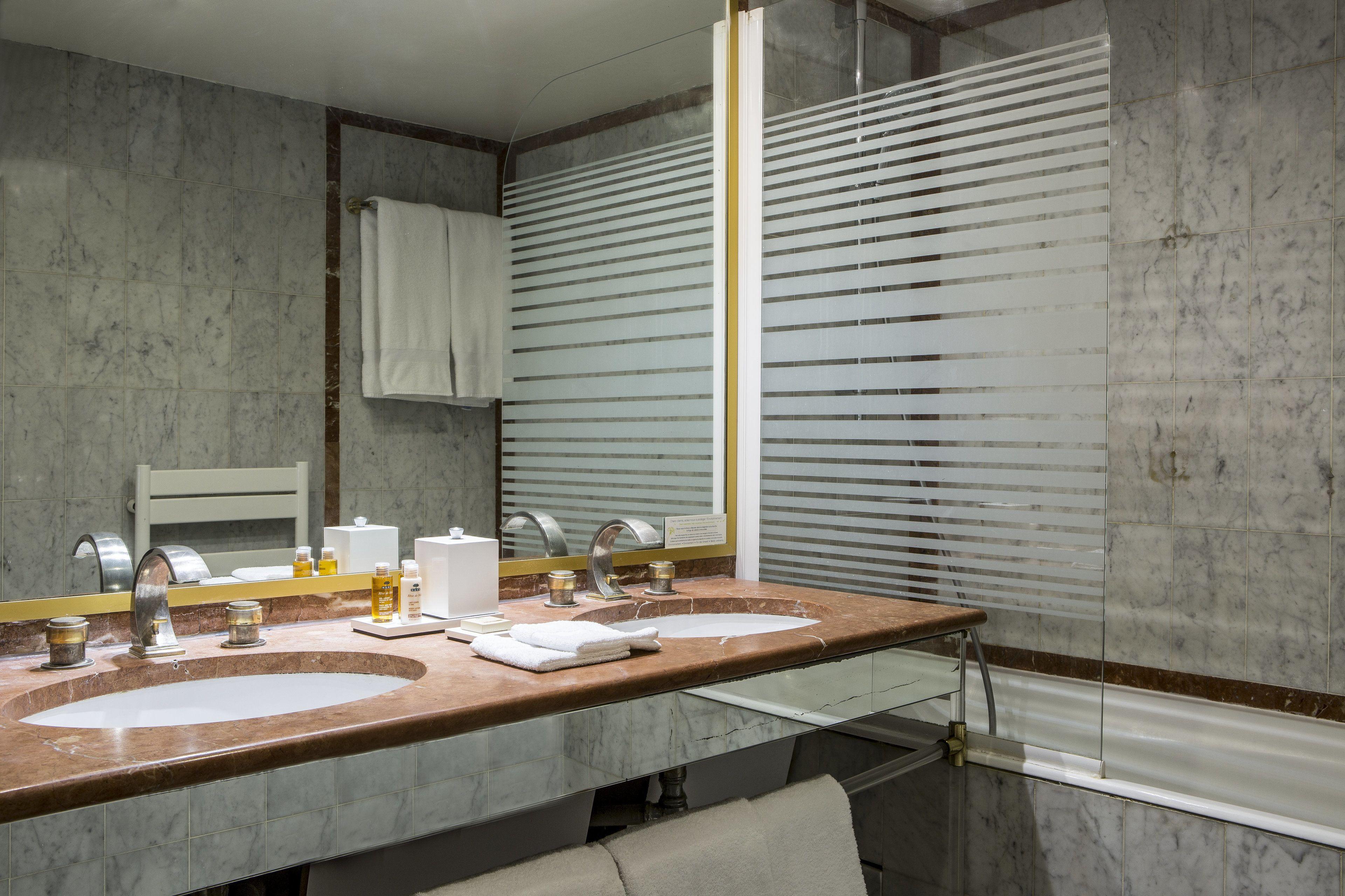 Royal Garden Champs-elysees