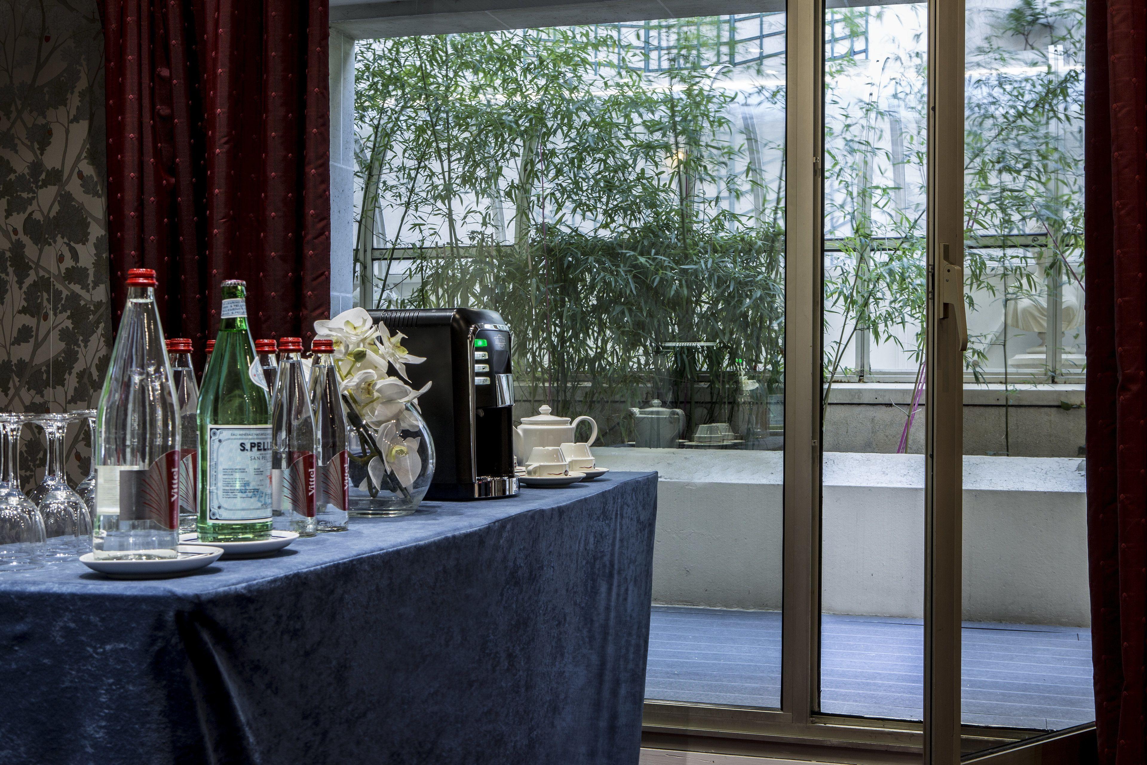 Royal Garden Champs-elysees 4* Paris