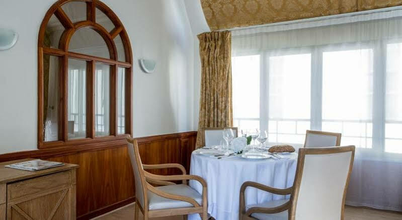 Royal Garden Champs-elysees 4*